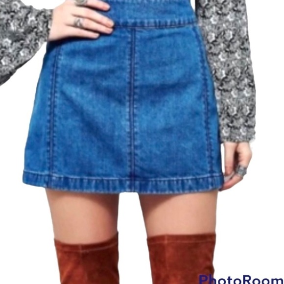 Free People  Zip to It Denim Jean Mini Skirt in Chloe Size 8 - Picture 9 of 9